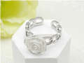 Silver-Plated White Rose Chain Ring – Adjustable Floral Statement Band