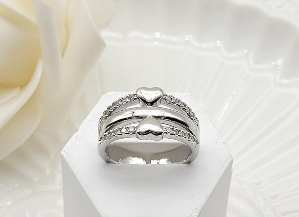 Silver-Plated Zircon Multi-Band Heart Accent Ring
