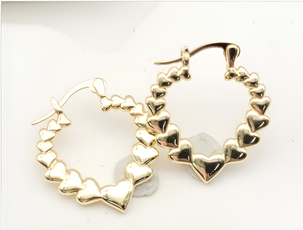 Romantic Connected Hearts Huggie Hoop Earrings-18K Gold Plated
