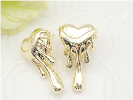 Avant-Garde Liquid Melting Heart Statement Earrings – 18K Gold Plated
