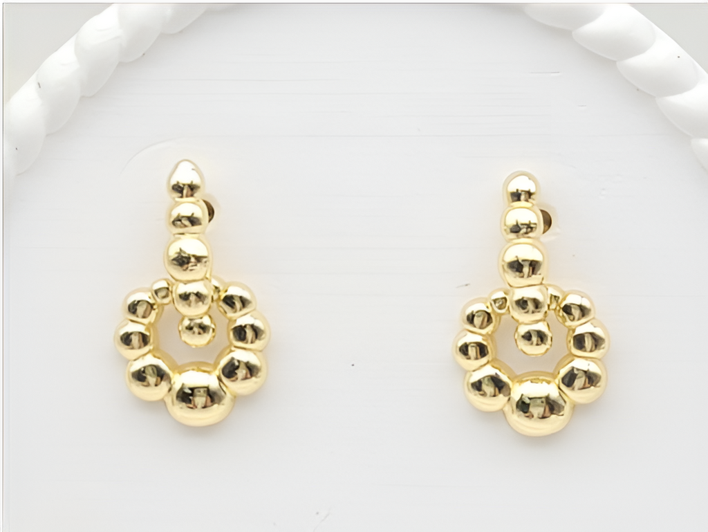 Modern Graduated Ball Cluster Drop Earrings – 18K Gold Plated