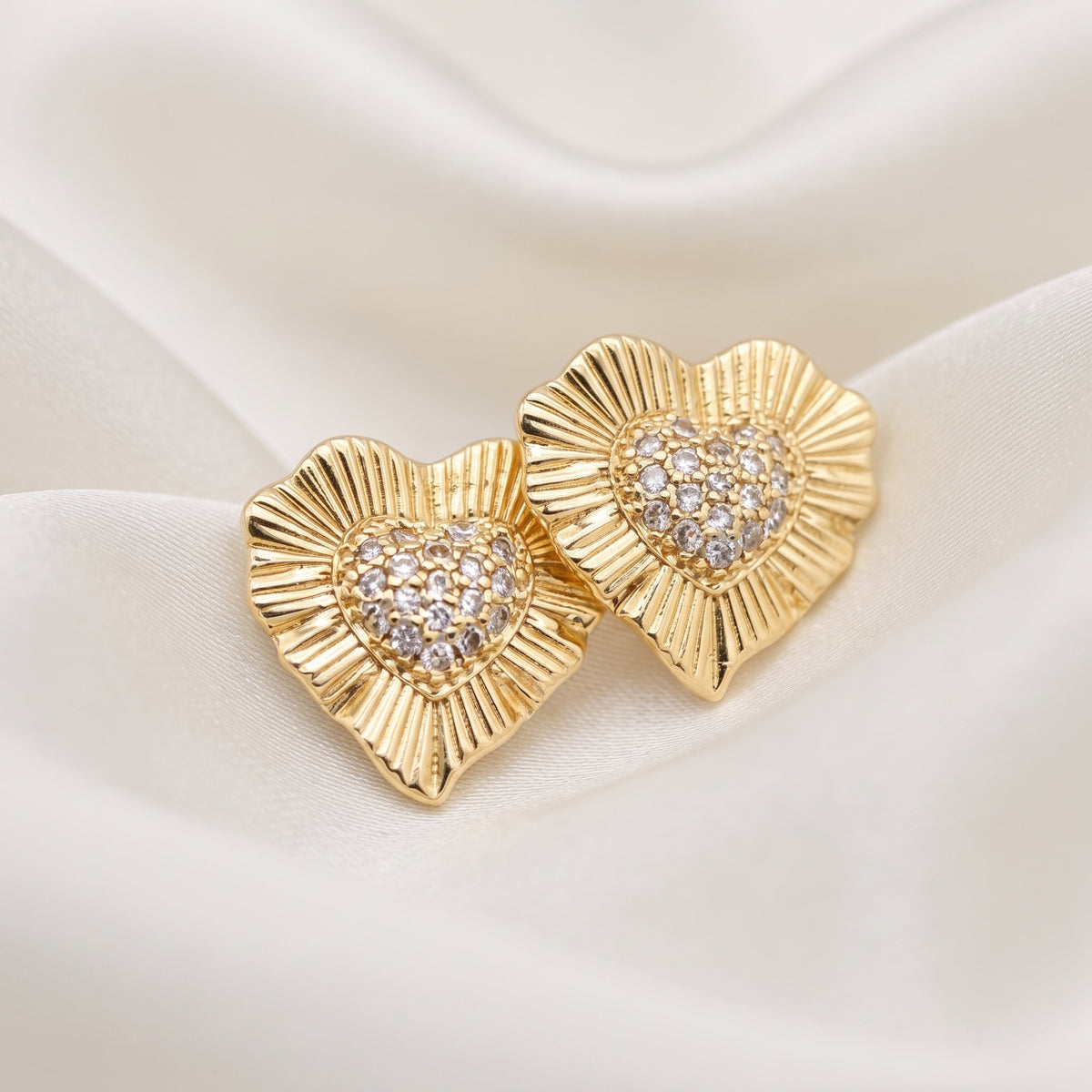 Radiant Sunburst Pavé Heart Stud Earrings – 18K Gold Plated Crystal