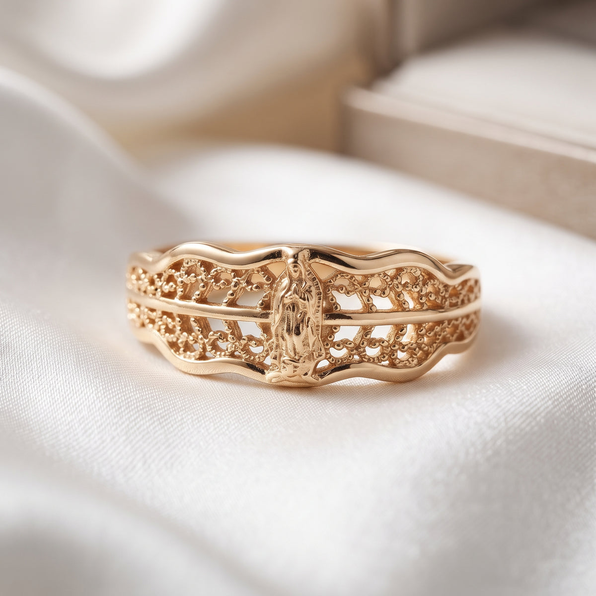 Delicate Filigree Leaf Band Ring – 18K Gold Plated Openwork Botanical