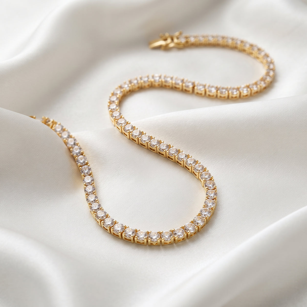 Dazzling Full Zircon Necklace – 18K Gold Plated Continuous Crystal Chain for Women