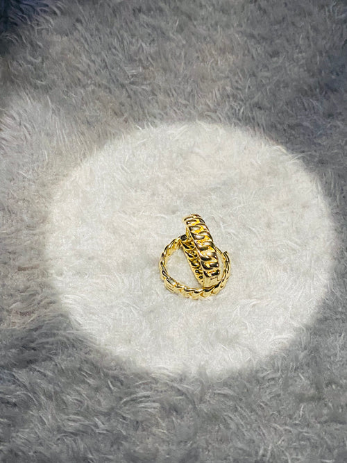 Chunky Cuban Link Hoop Earrings – 18K Gold Plated Bold Statement Huggies