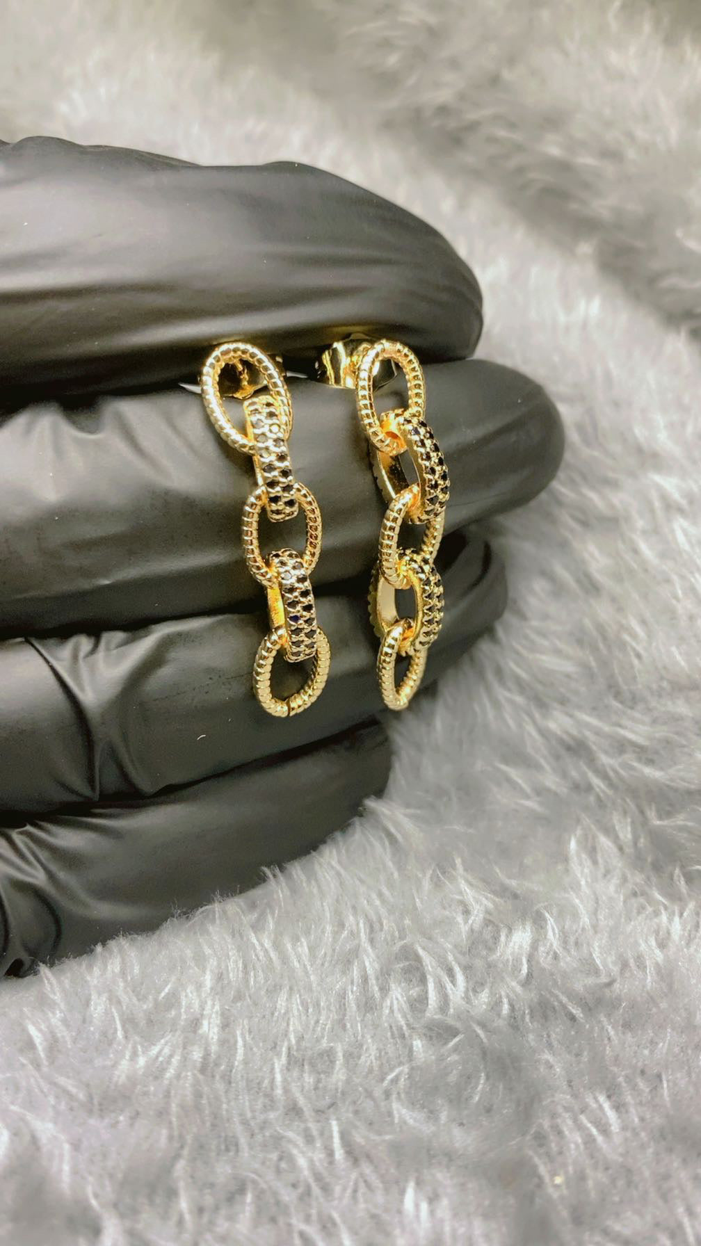 Chic Textured Curb Chain Drop Earrings – 18K Gold Plated Link Jewellery