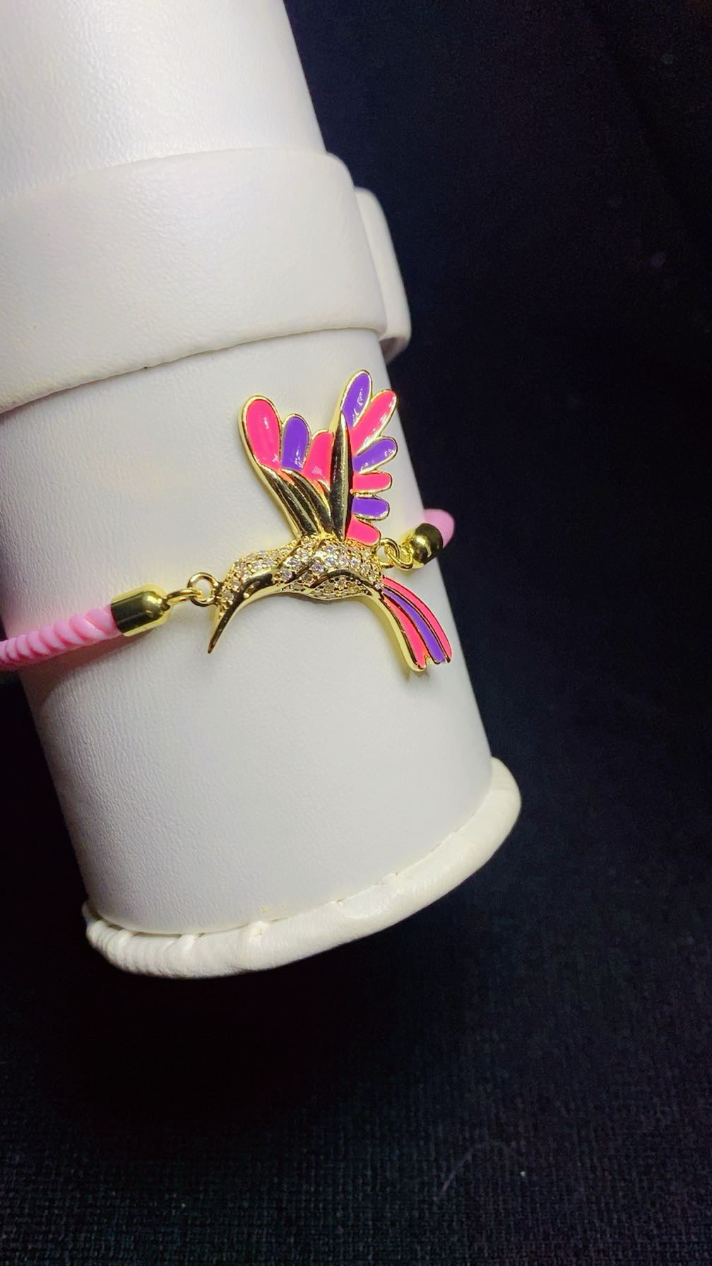 Chic Pink Enamel Hummingbird Zircon Slider Bracelet – 18K Gold Plated Adjustable
