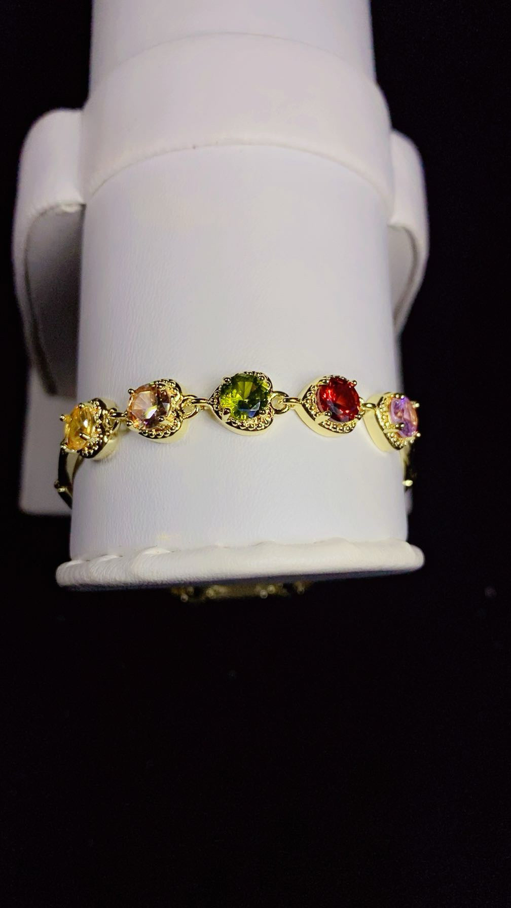 Gold-Plated Multi-Color Zircon Crystal Heart Link Bracelet – Vibrant Stone