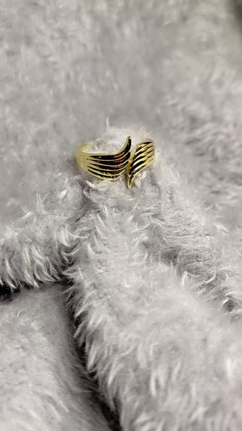 Celestial Angel Wings Open Adjustable Ring – 18K Gold Plated Feather Band