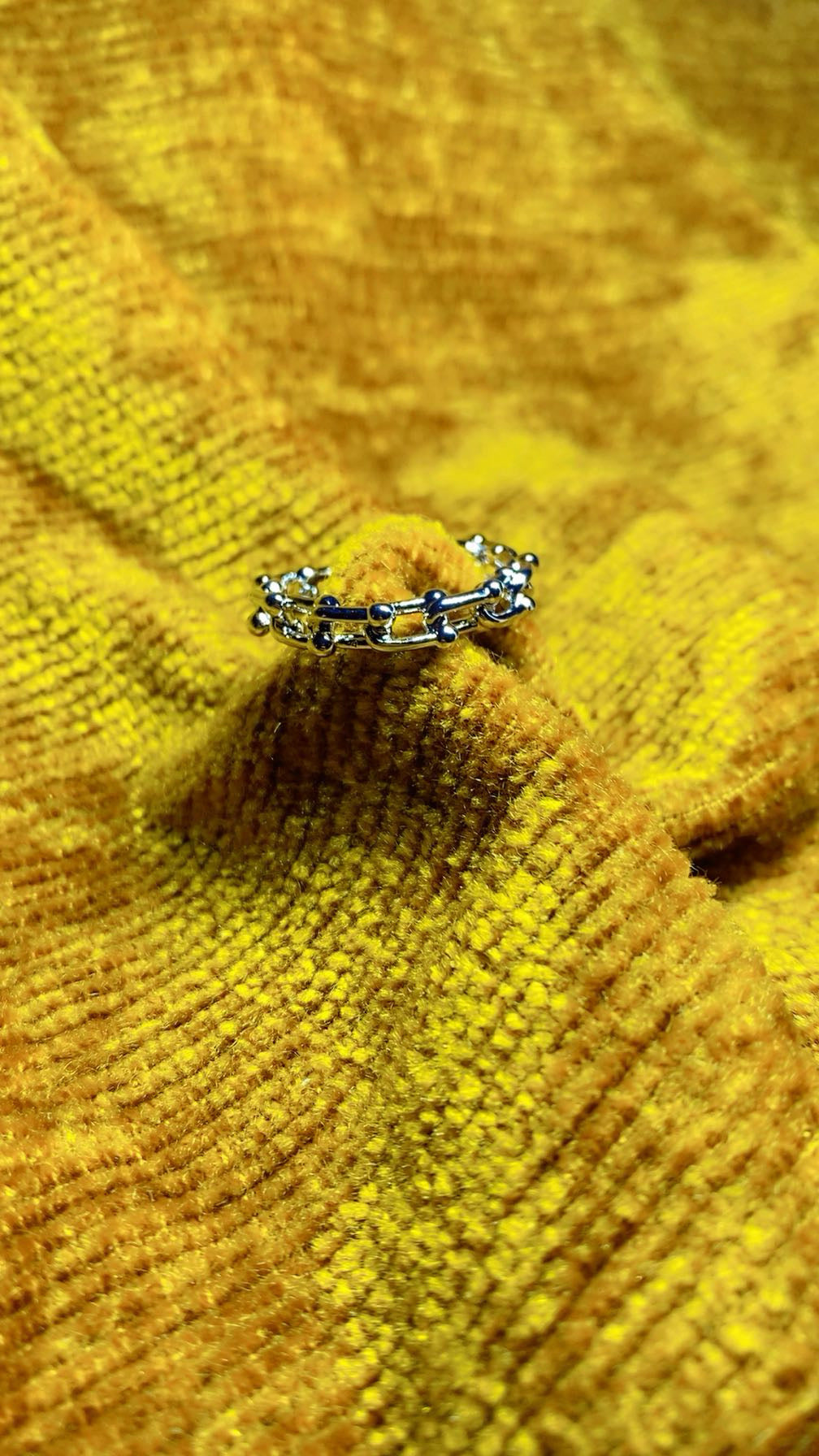 Silver-Plated Geometric Link Chain Ring – Adjustable Modern Statement Band