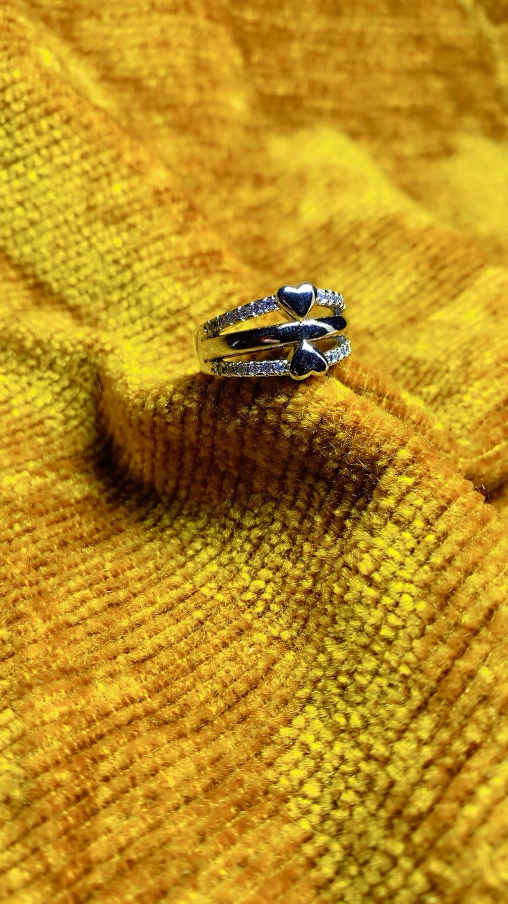 Silver-Plated Zircon Multi-Band Heart Accent Ring