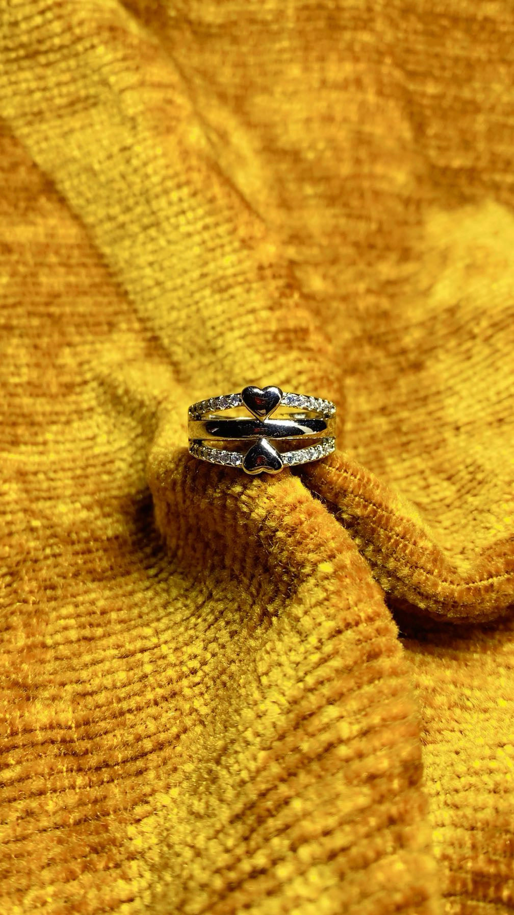 Silver-Plated Zircon Multi-Band Heart Accent Ring