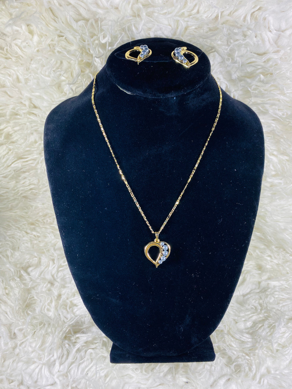 Grey Pearl Heart Pendant Necklace & Earring Set – 18K Gold Plated Elegant Jewellery