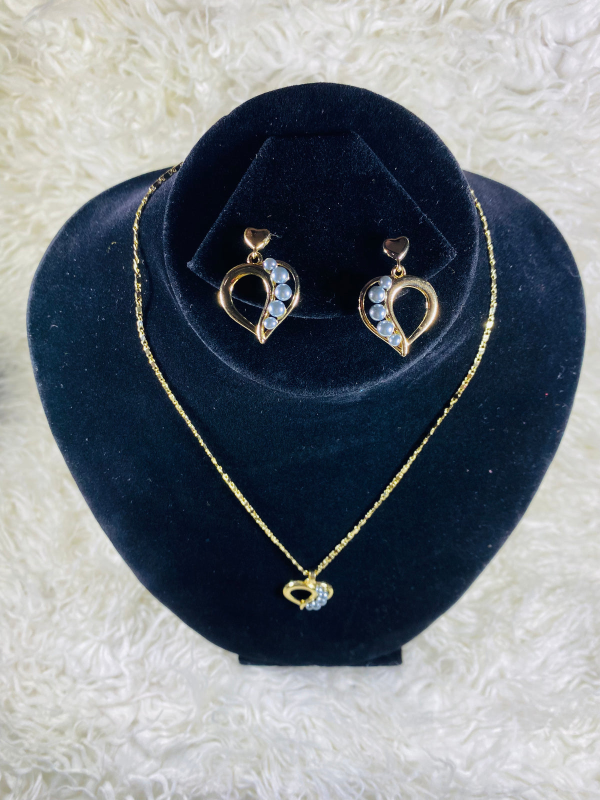 Grey Pearl Heart Pendant Necklace & Earring Set – 18K Gold Plated Elegant Jewellery
