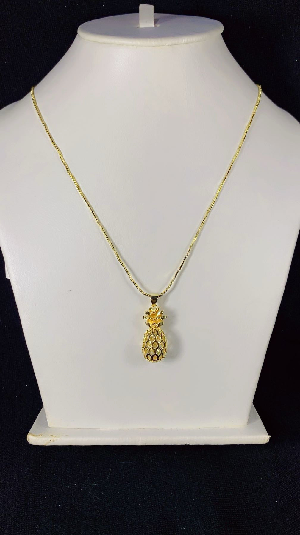 Crystal Paved Pineapple Pendant Necklace – 18K Gold Plated Tropical Jewellery
