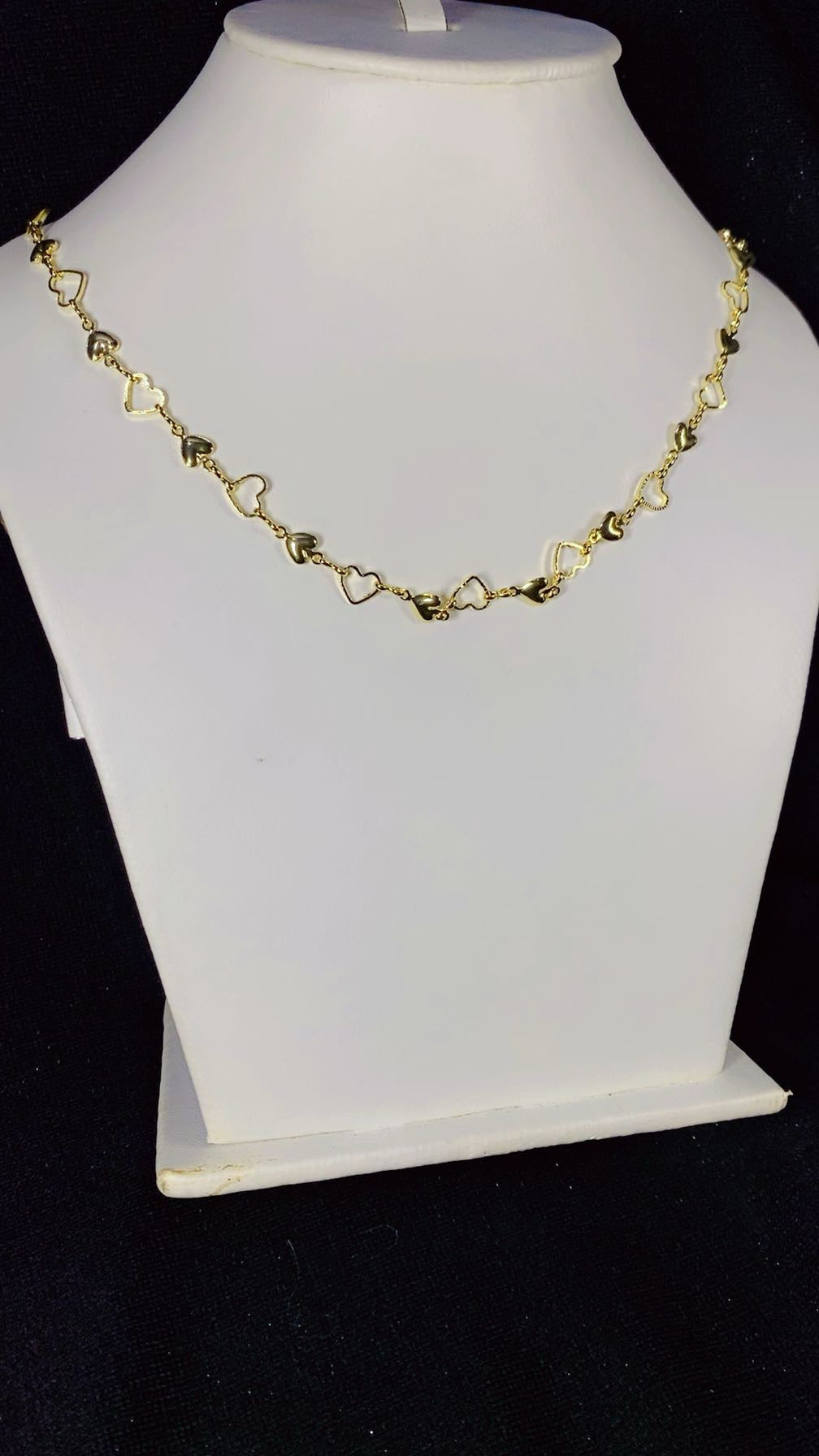 Interlocking Hearts Link Chain Necklace – 18K Gold For Gifts and Party Wear