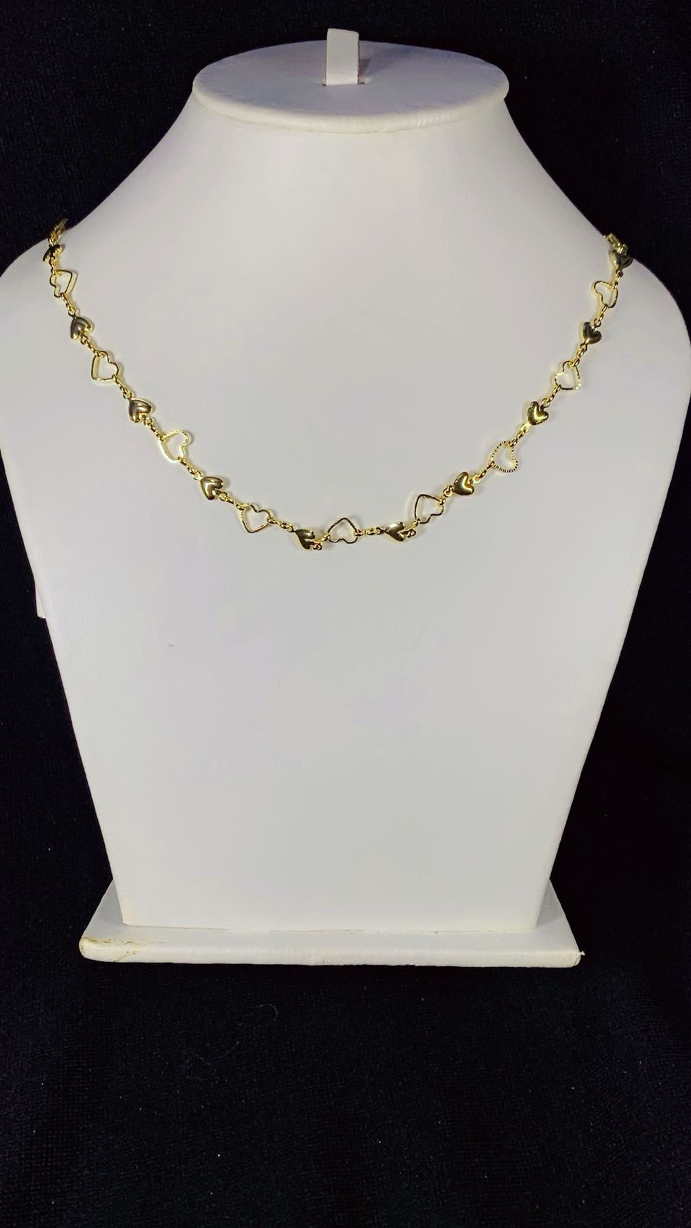 Interlocking Hearts Link Chain Necklace – 18K Gold For Gifts and Party Wear