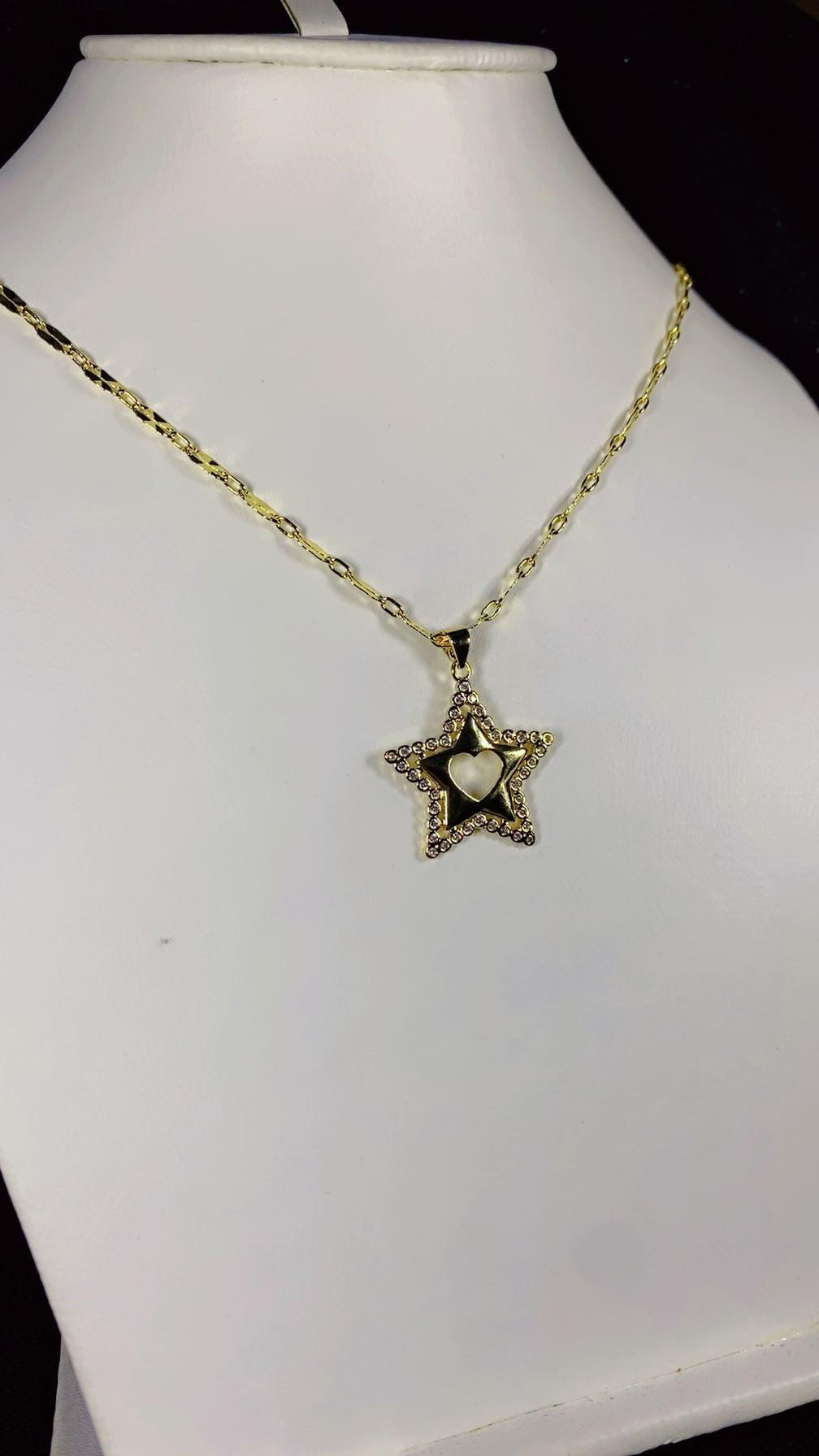 Heart-Cutout Star Crystal Pendant Necklace – 18K Gold Plated Celestial