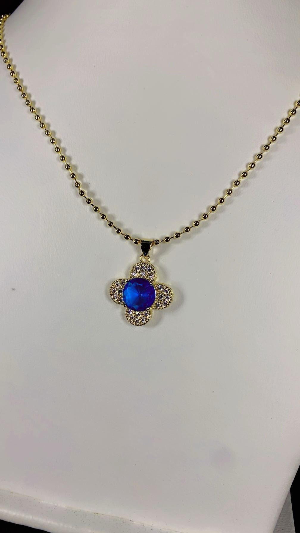 Blue Crystal Four-Leaf Clover Ball Chain Necklace – 18K Gold Plated Gemstone