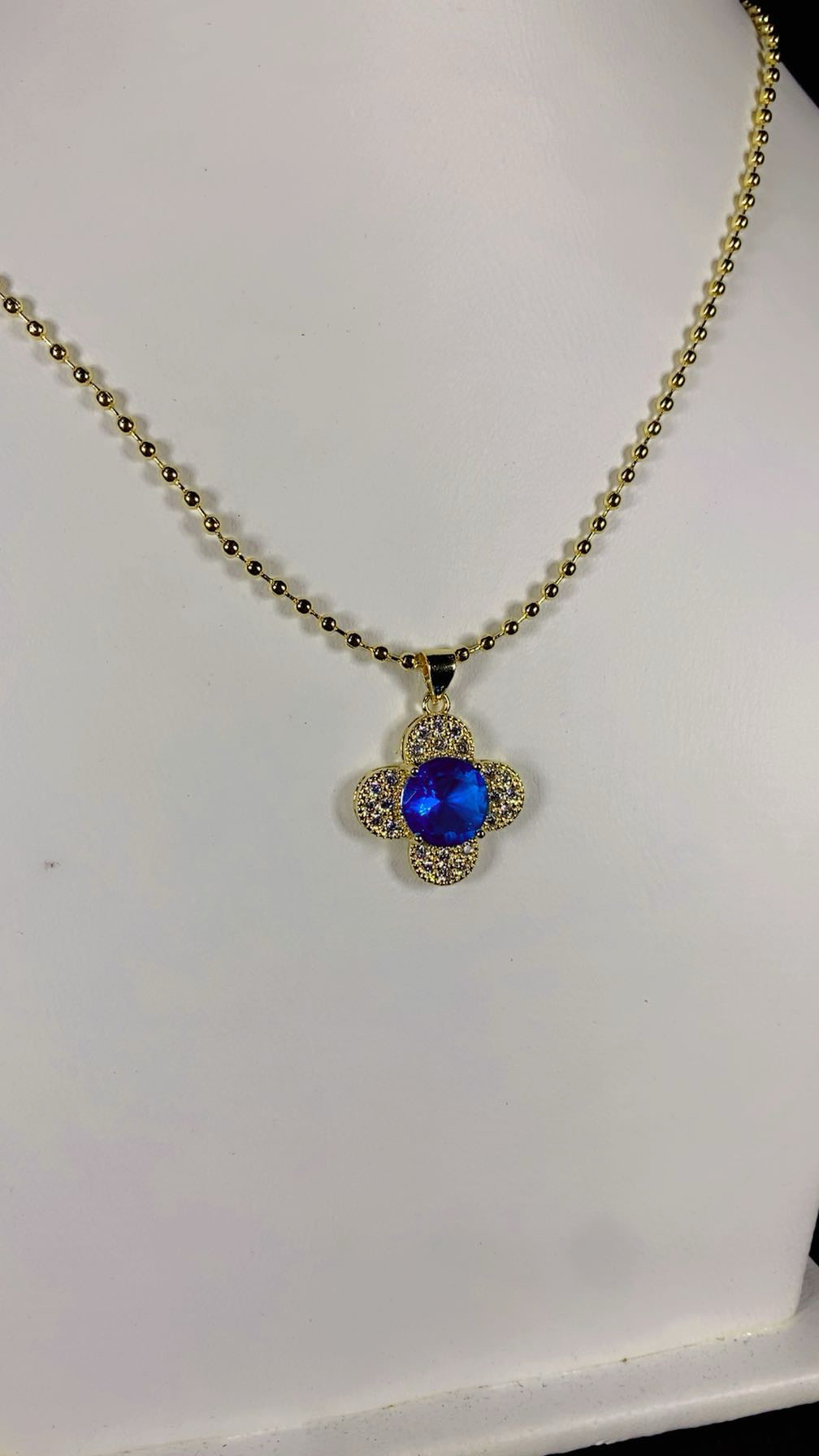 Blue Crystal Four-Leaf Clover Ball Chain Necklace – 18K Gold Plated Gemstone