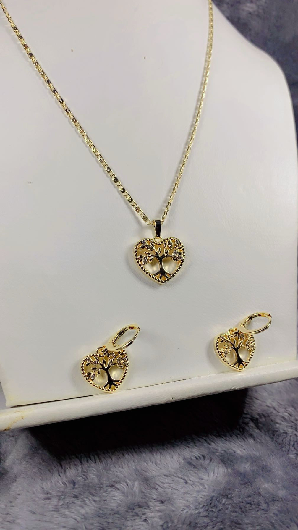 Heart-Shaped Tree of Life Pendant Necklace & Matching Earrings Set