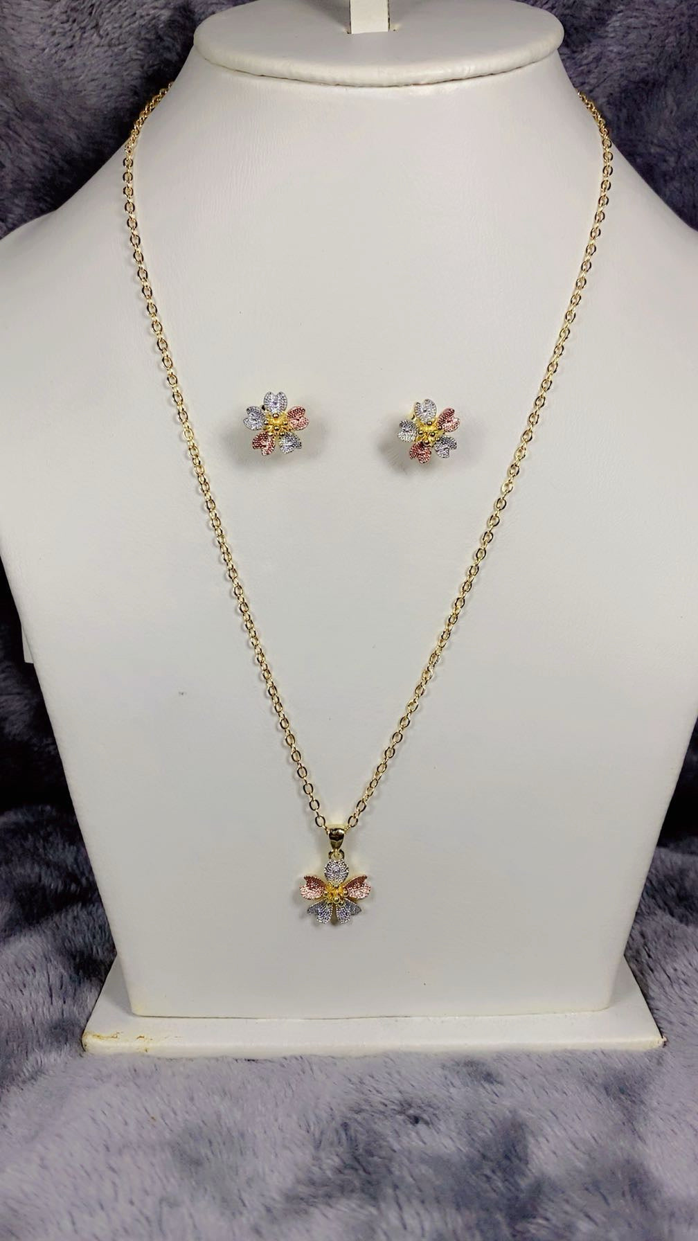 Tri-Color Zircon Flower Cluster Pendant Necklace and Earring Set