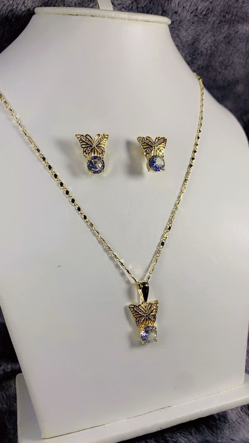 Sparkling Butterfly Crystal Necklace & Earring Set – 18K Gold Plated Luxury Jewellery Set