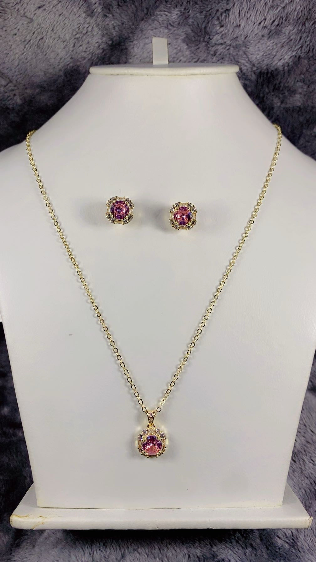 Elegant Zircon Halo Pendant Necklaces & Stud Earrings Set (Colours Available)