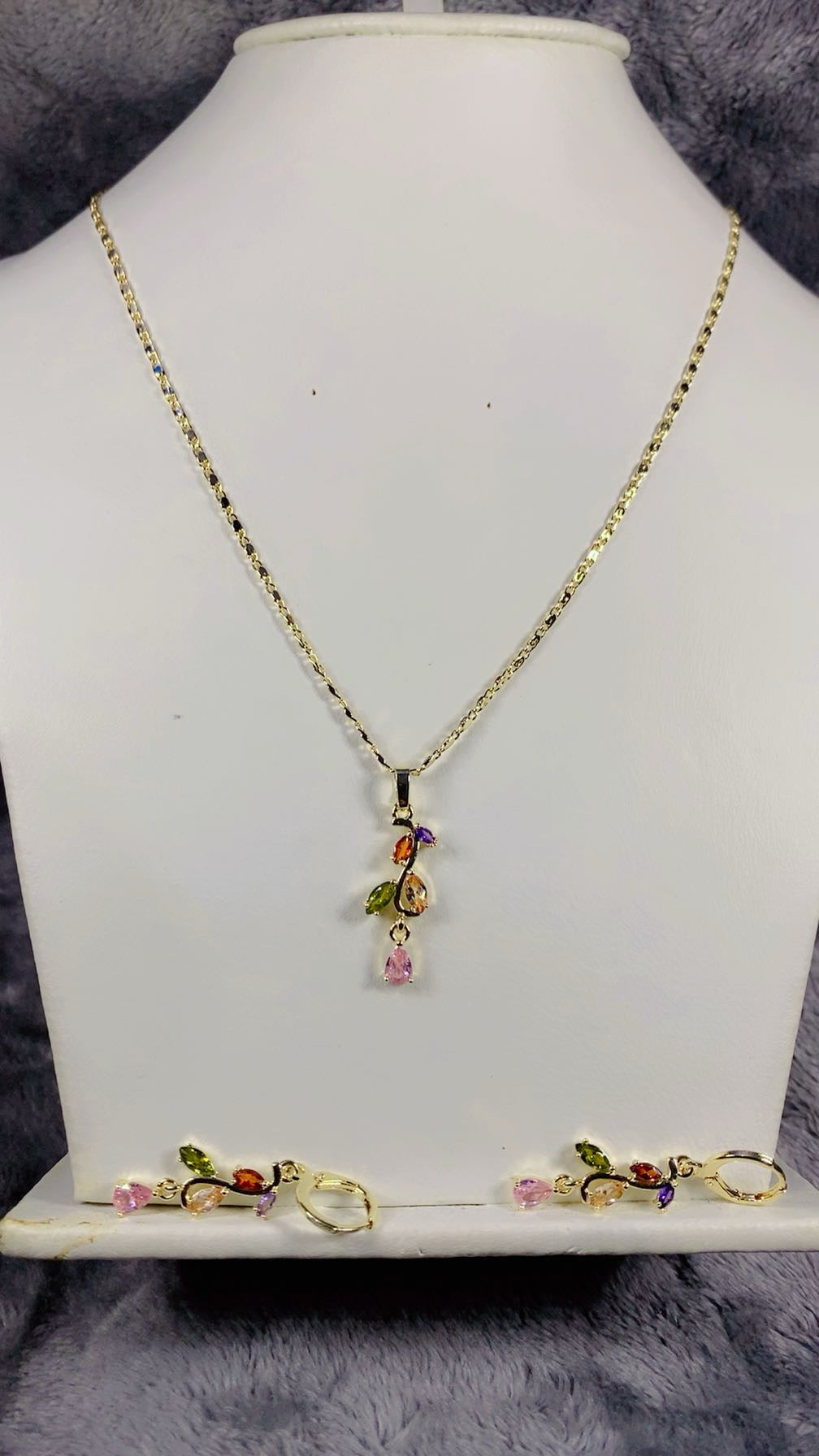 Colorful Multi-Stone Floral Vine Pendant Necklace & Matching Earrings Set