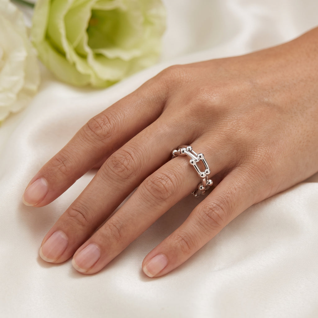 Silver-Plated Geometric Link Chain Ring – Adjustable Modern Statement Band