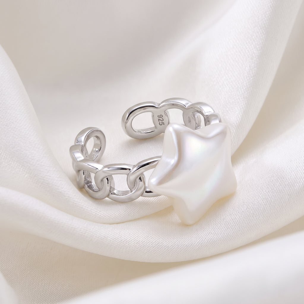 Silver-Plated Star Charm Chain Ring – Adjustable Link Band