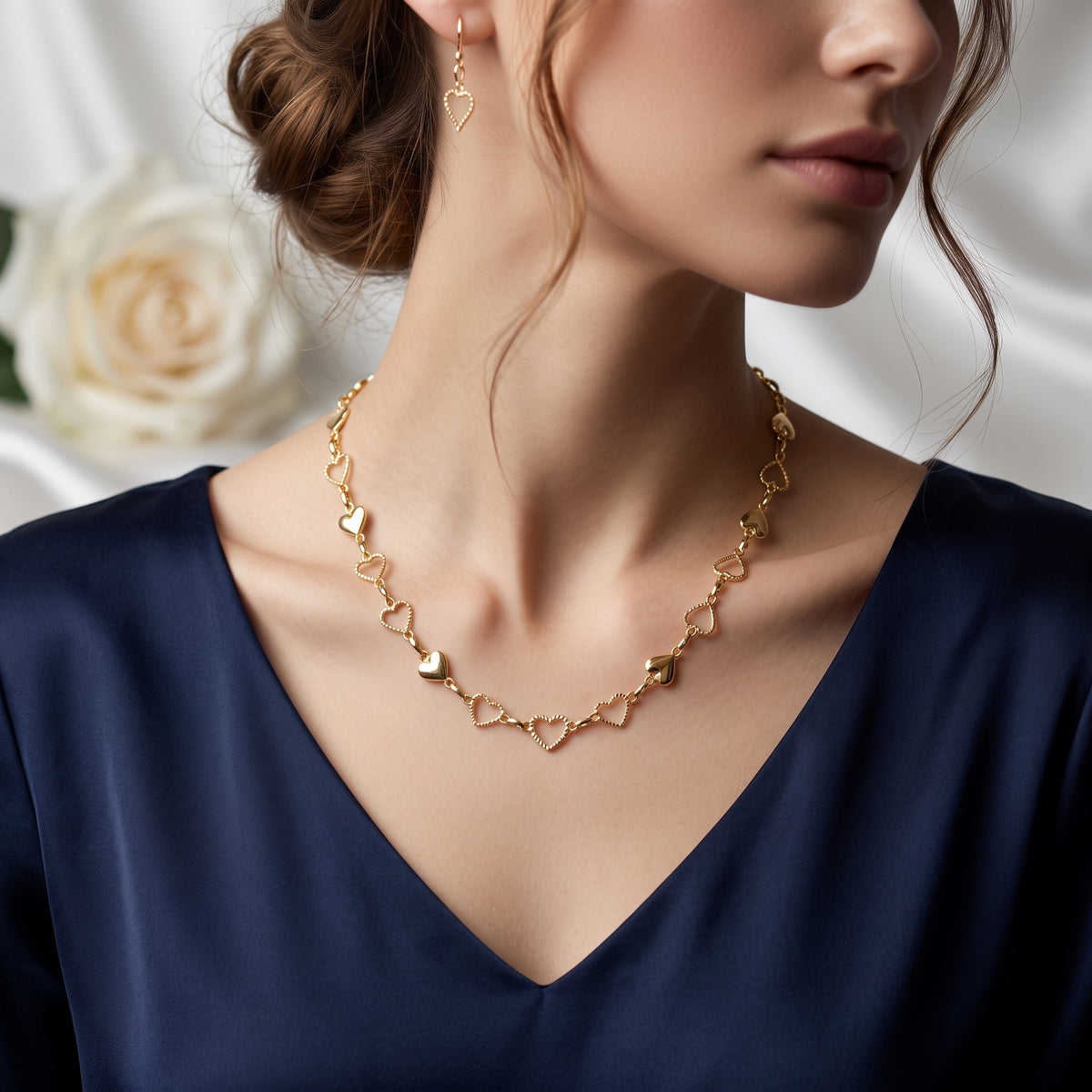 Interlocking Hearts Link Chain Necklace – 18K Gold For Gifts and Party Wear