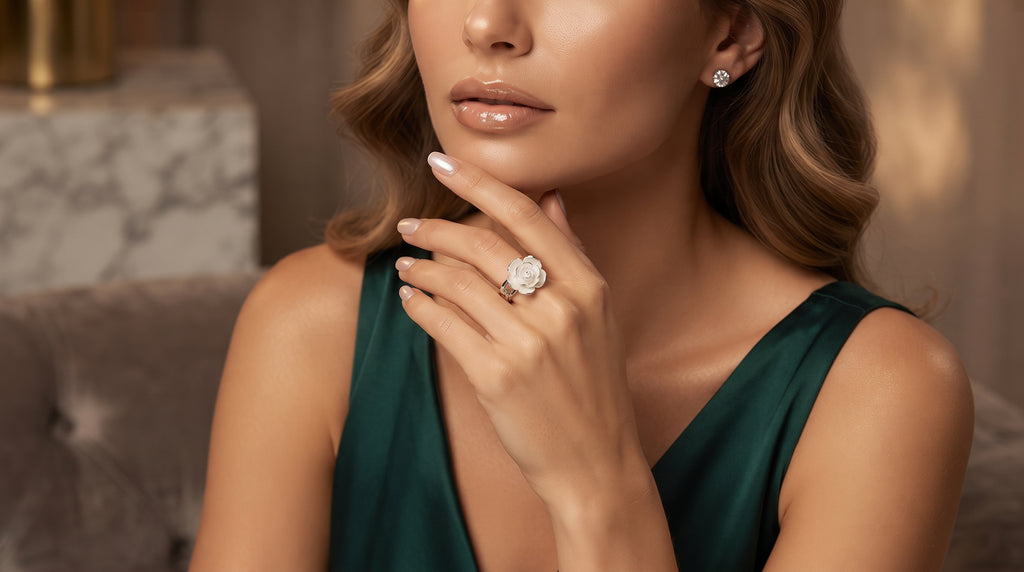 Silver-Plated White Rose Chain Ring – Adjustable Floral Statement Band