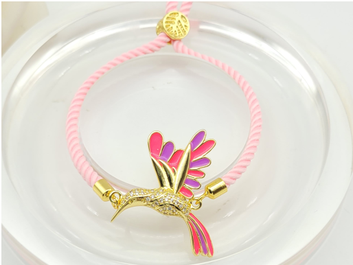 Chic Pink Enamel Hummingbird Zircon Slider Bracelet – 18K Gold Plated Adjustable