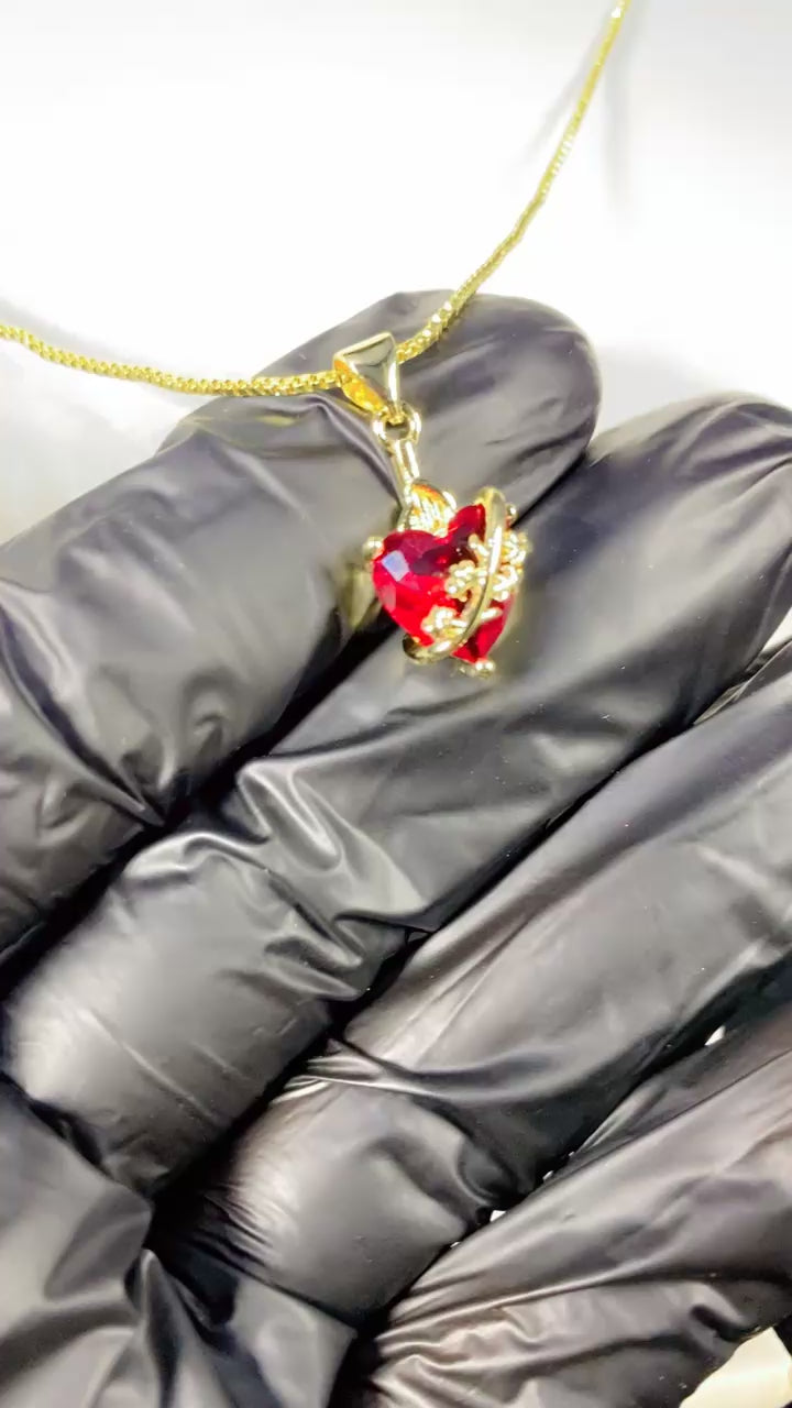 Enchanting Stitched Red Heart Pendant Necklace – 18K Gold Plated 3A Premium Zircon Box Chain